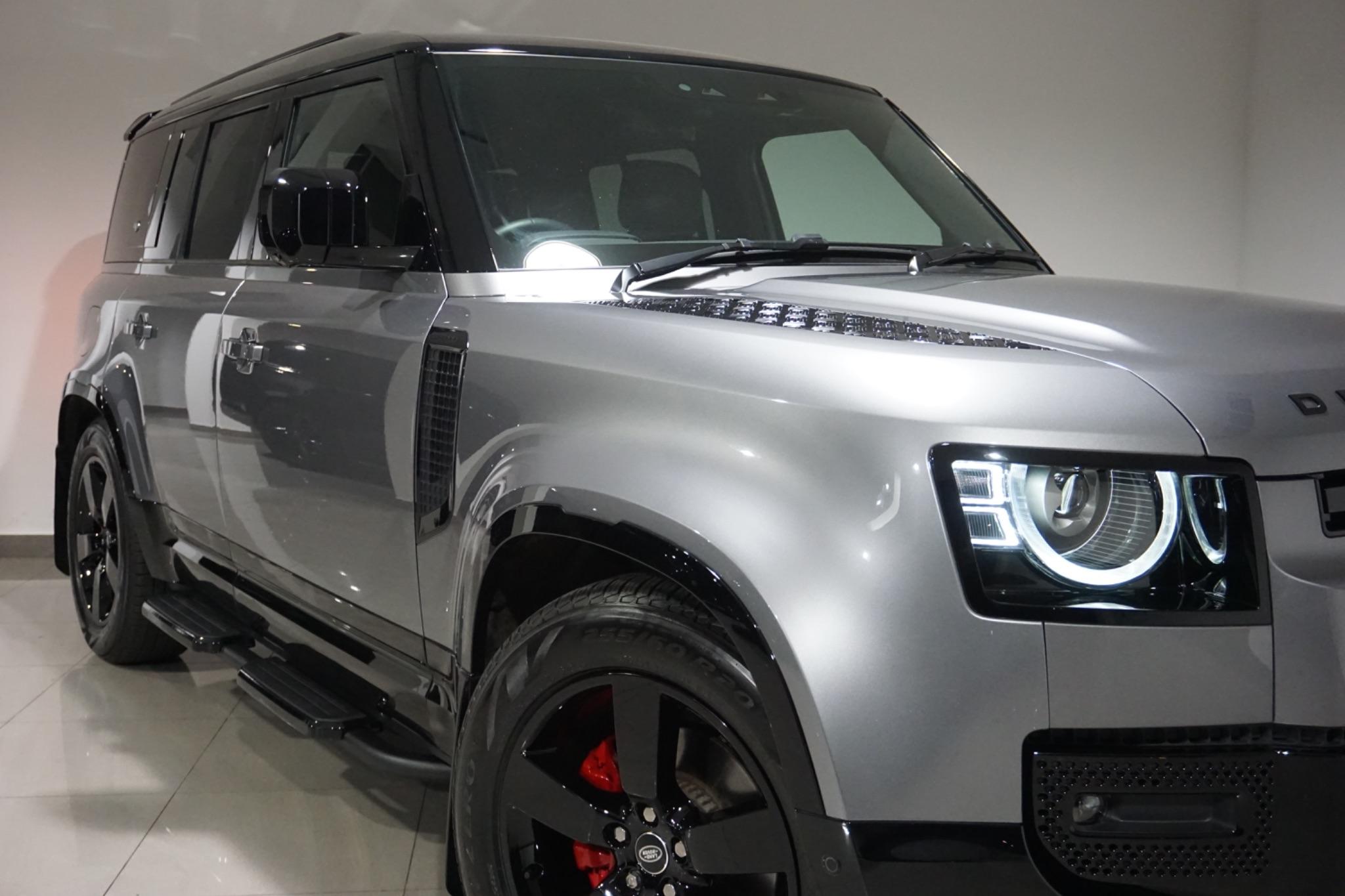 Land Rover Defender 110 3.0 D250 MHEV X-Dynamic HSE Auto 4WD Euro 6 (s/s) 5dr